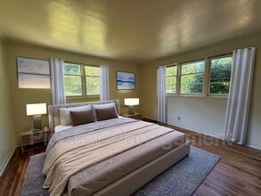 375 Cherry Dr in Eugene, OR - Building Photo - Building Photo