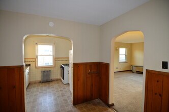 7456 Edgemont Rd, Unit 3 in Cincinnati, OH - Building Photo - Building Photo