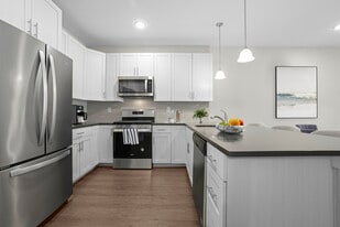 Birchwood Park in Cranford, NJ - Building Photo