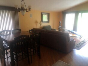 2409 E Curtis Ct, Unit Condo in Glendora, CA - Building Photo - Building Photo