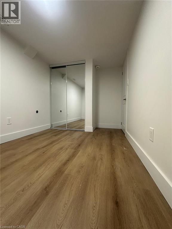 32 Munroe St in Kitchener, ON - Building Photo - Building Photo