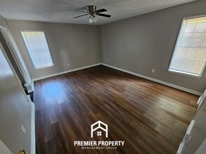 4237 Moonfall Way in Memphis, TN - Building Photo - Building Photo