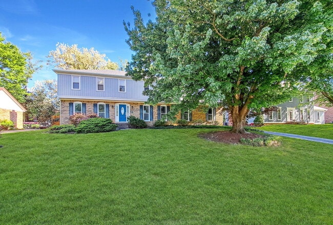 property at 3609 Locust Cir E