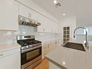 10550 Acorn Pl in Los Alamitos, CA - Building Photo - Building Photo