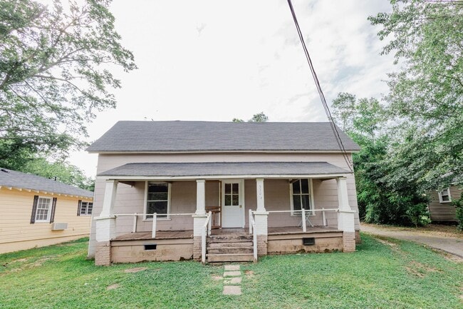 property at 530 N 13th St