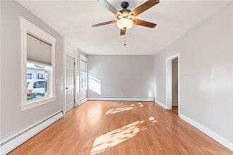 41 Oak St, Unit CH 18 in Cranston, RI - Building Photo - Building Photo