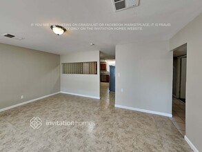 5318 W Windsor Ave in Phoenix, AZ - Foto de edificio - Building Photo