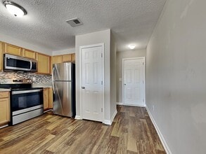 1230 Brookstone Rd in Atlanta, GA - Building Photo - Building Photo