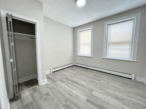 178 Gove St, Unit #2 in Boston, MA - Building Photo - Building Photo