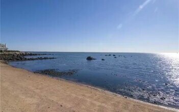 25 W Shore Dr in Old Saybrook, CT - Building Photo - Building Photo