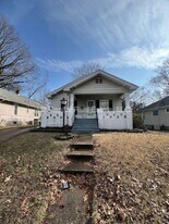 3303 Jackson St in Alton, IL - Building Photo