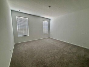5111 Natalia Dr in St. Cloud, FL - Building Photo - Building Photo