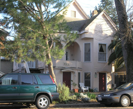 521 27th St in Sacramento, CA - Building Photo - Building Photo