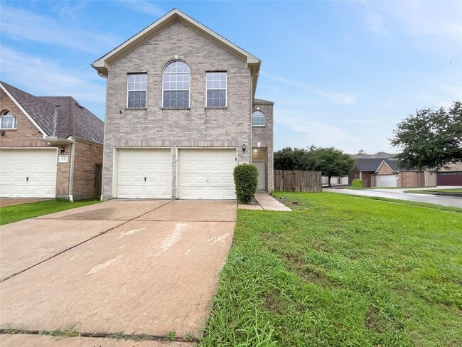 property at 835 Forest Ivy Ln