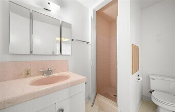 1304 Sydney St in San Luis Obispo, CA - Building Photo - Building Photo