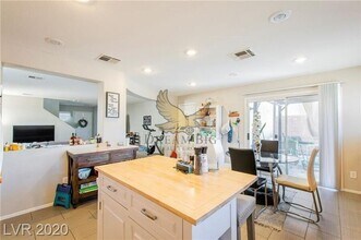 548 Haunts Walk Ave in Las Vegas, NV - Building Photo - Building Photo