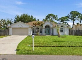 809 SE Lansdowne Ave in Port St. Lucie, FL - Building Photo