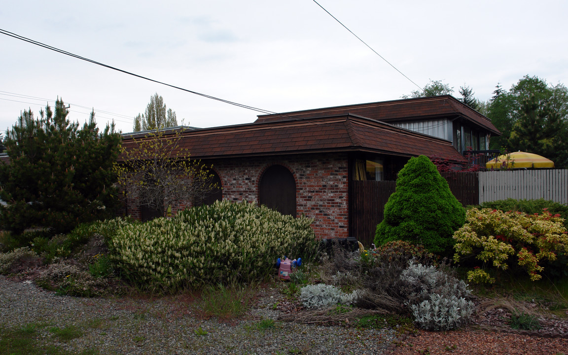 9540 Interlake Ave in Seattle, WA - Foto de edificio