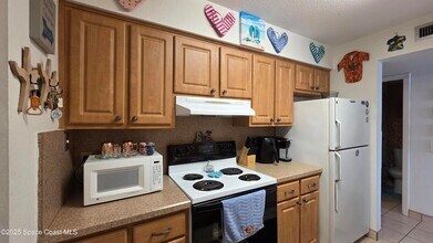 8401 N Atlantic Ave, Unit A-9 in Cape Canaveral, FL - Building Photo - Building Photo