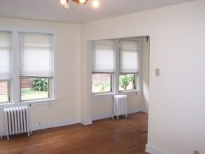 Tudor Court in Cincinnati, OH - Building Photo - Interior Photo