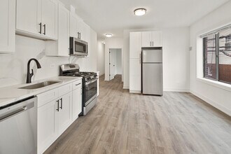 3058 W Cortland St in Chicago, IL - Building Photo - Building Photo