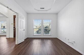 110 Sweet Gum St in Red Oak, TX - Building Photo - Building Photo
