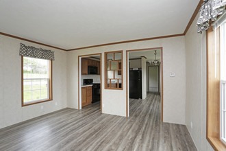 Voyager Estates in West Newton, PA - Building Photo - Interior Photo