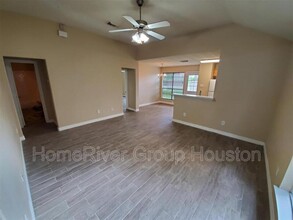 171 Horn Ct in Baytown, TX - Building Photo - Building Photo