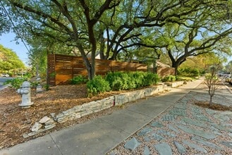 1601 Alta Vista Ave in Austin, TX - Building Photo - Building Photo