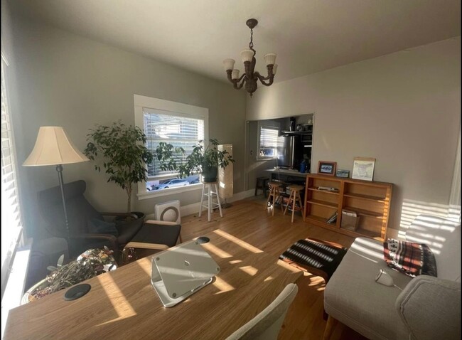 207 Orange St, Unit 4