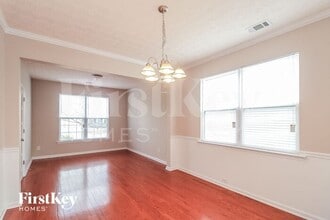 242 Silver Arrow Cir in Austell, GA - Foto de edificio - Building Photo