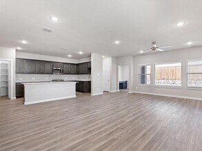 643 Medinah Rd in Red Oak, TX - Building Photo - Building Photo