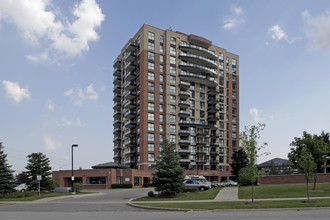 King Tower in Brampton, ON - Building Photo - Building Photo