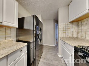 4601 Greenwood Dr in Rosenberg, TX - Foto de edificio - Building Photo