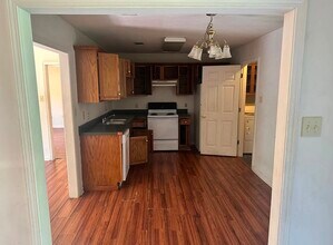 1565 Hathaway Dr in Conway, AR - Building Photo - Building Photo