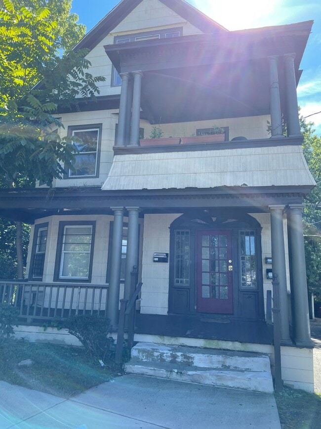 property at 52 Hillside Pl