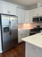 93 Evergreen St in Bayonne, NJ - Building Photo - Building Photo