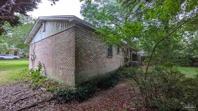 5761 Scotland Rd in Pensacola, FL - Building Photo - Building Photo