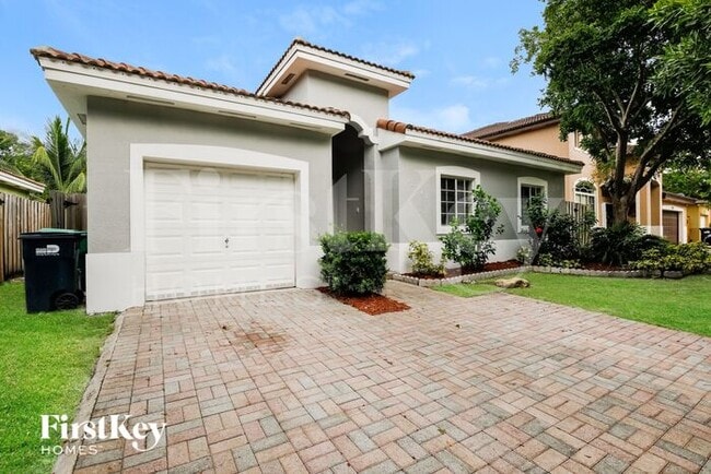 10241 SW 224th Terrace in Cutler Bay, FL - Building Photo - Building Photo