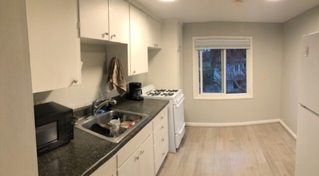 1415 38th St, Unit B in Everett, WA - Foto de edificio