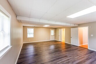 1904 Leafwood Cir in Mc Calla, AL - Building Photo - Building Photo