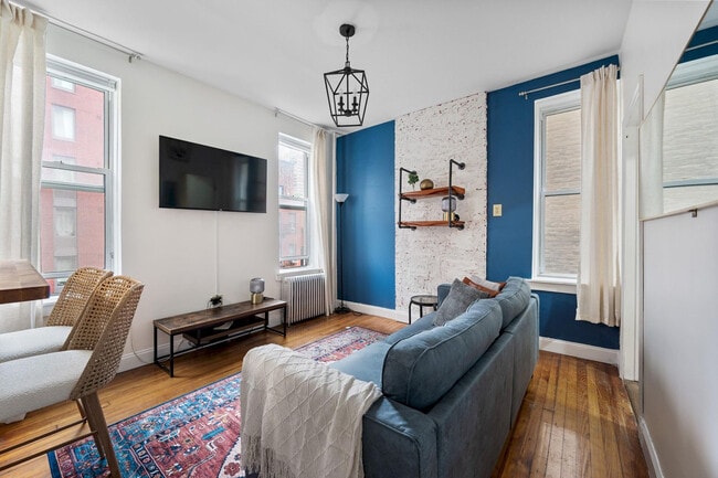 7 E 91st St in New York, NY - Building Photo - Building Photo