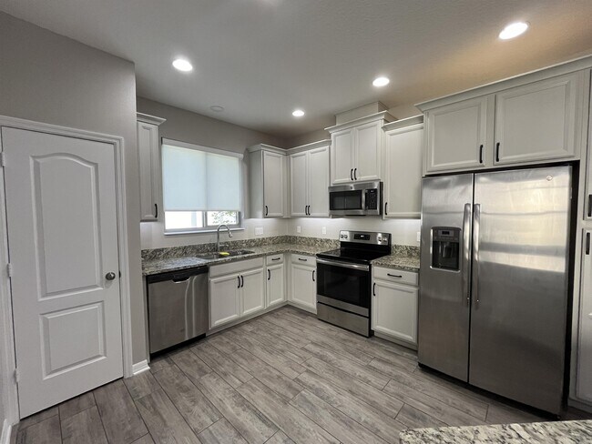 2581 Econ Landing Blvd in Orlando, FL - Building Photo - Building Photo