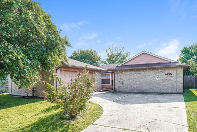 property at 1435 Willersley Ln