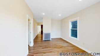 45 Pratt St, Unit 2 in Boston, MA - Building Photo