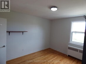 682 Irene Crescent in Ottawa, ON - Building Photo - Building Photo