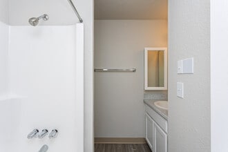 The Monroe in Tacoma, WA - Building Photo - Interior Photo