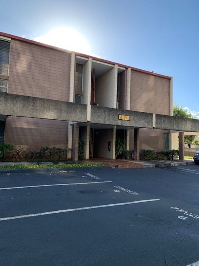 property at 5095 Likini St