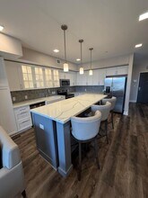 480 N Main St in Royal Oak, MI - Foto de edificio - Building Photo