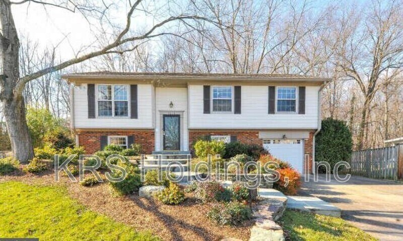 7014 Whetstone Rd in Alexandria, VA - Building Photo